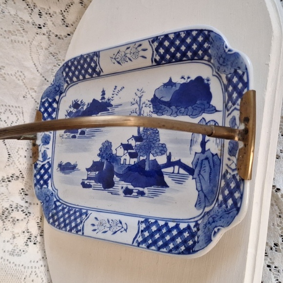 Vintage Blue And White China Server - Picture 5 of 9